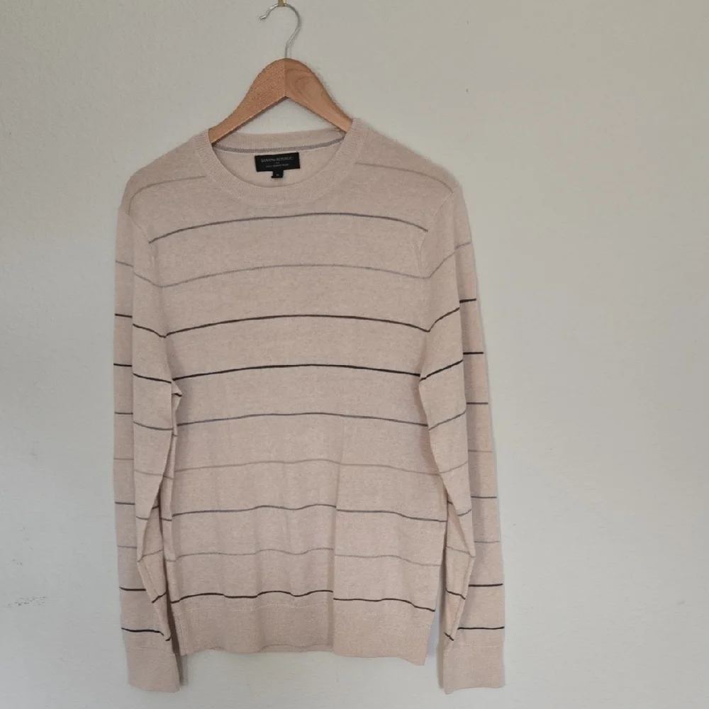 Banana Republic Men's Beige Striped 100% Merino Wool Sweater Size M